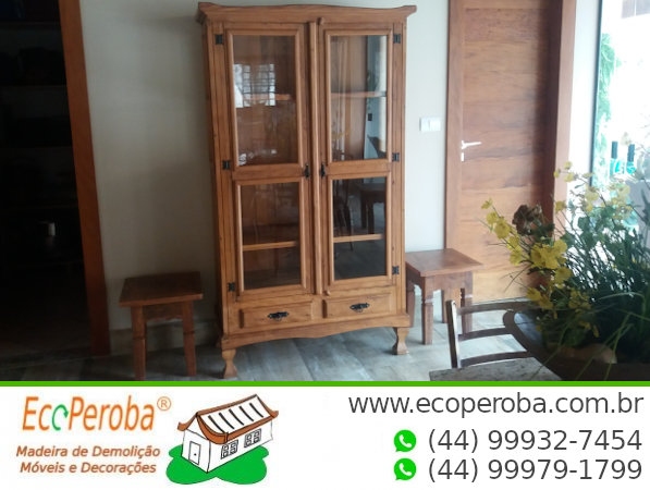 Cristaleiras de Madeira Demolição